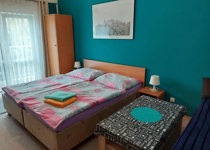 Azalka Penzion 3* Brno